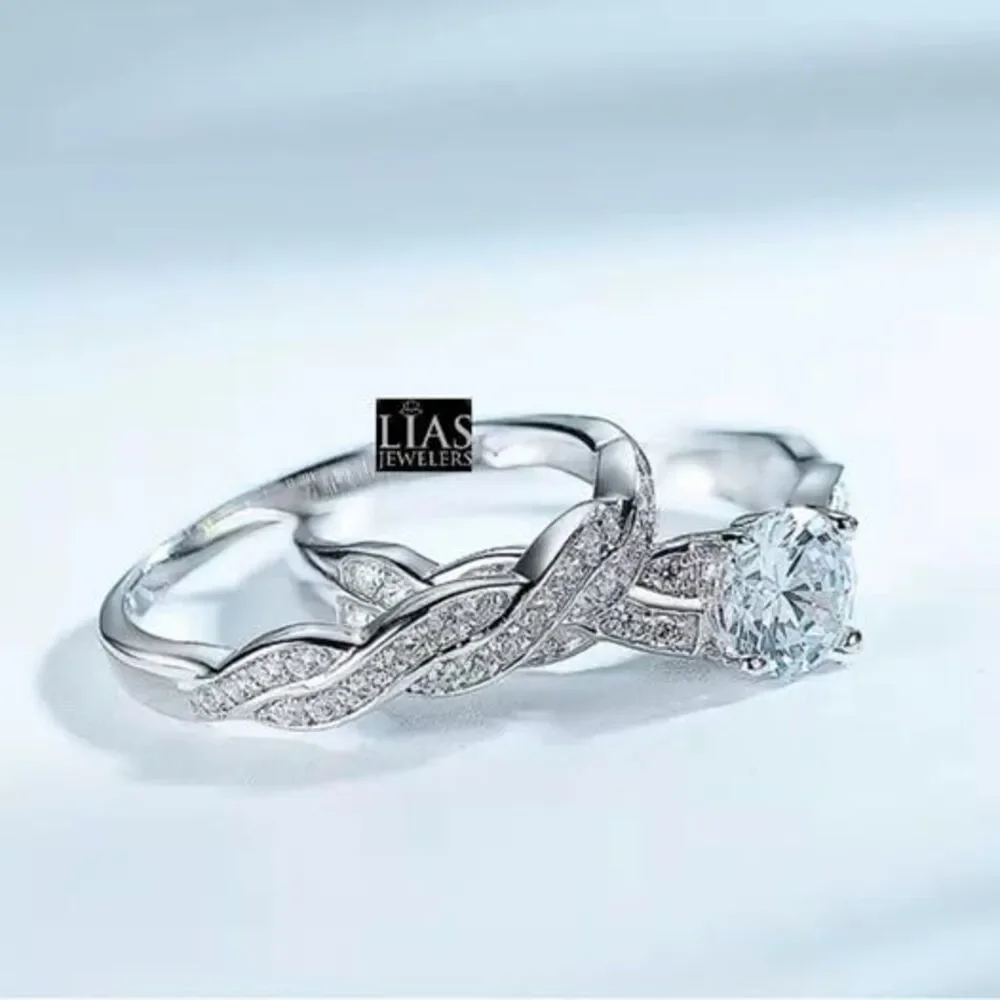 Brand New 18k White Gold Wedding Ring Set
